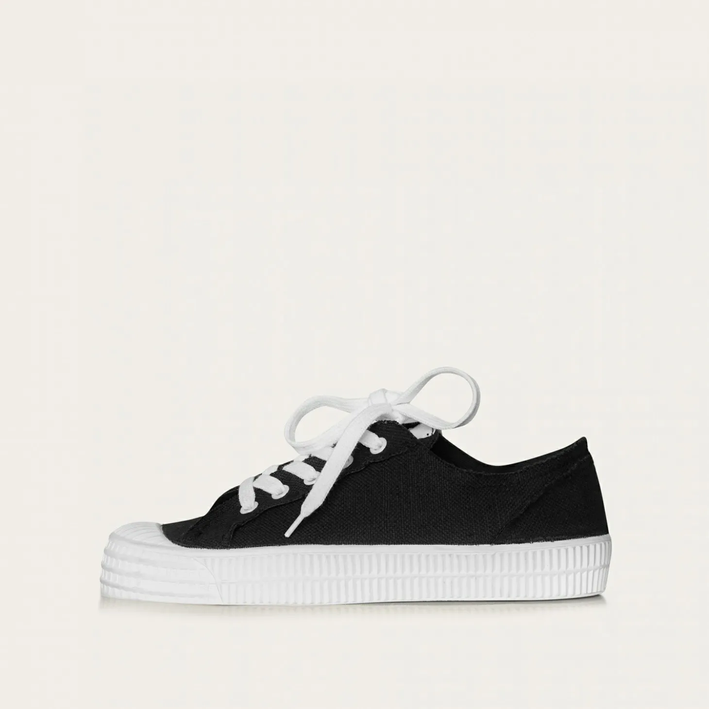 Novesta Star Master Sneakersy Damskie Vegan, Czarne Na Bialym